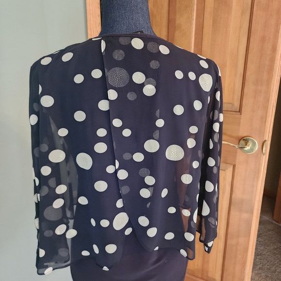 Women's Blouse - Picture 3 of 5